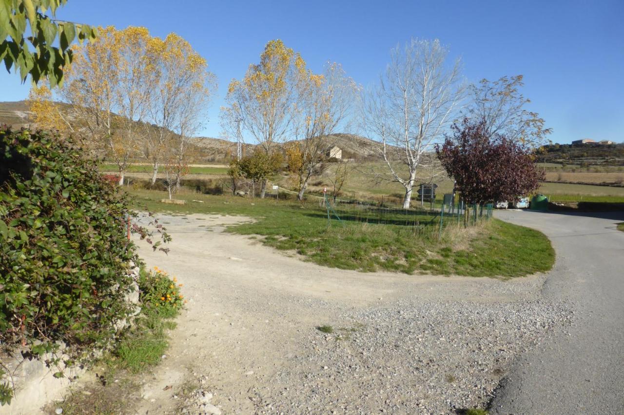 Апартаменты Apartamento Sierra De Guara Паулес Экстерьер фото