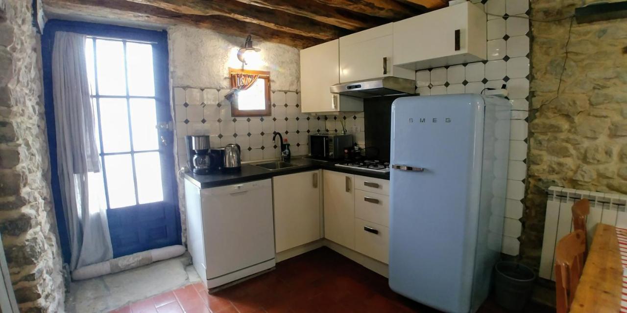 Апартаменты Apartamento Sierra De Guara Паулес Экстерьер фото